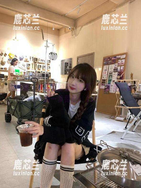 微密圈 - 小芯酱的清纯写真，完美美图资源一步到位！.txt