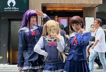 小野寺地瓜的纯白魔女写真集，精选时刻带你进入梦幻世界！.txt