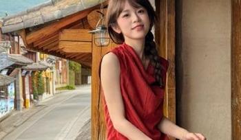 少女秩序 - 小满双人写真:让你在高清图库中尽情享受甜蜜氛围.txt