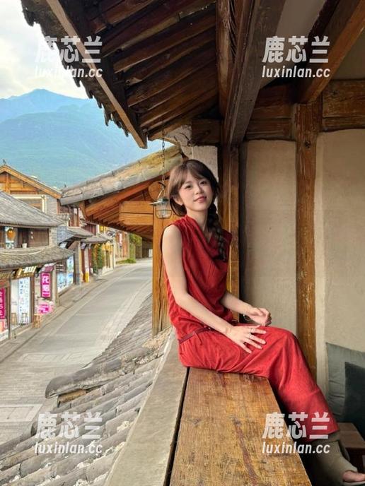 少女秩序-小满 少女秩序 - 小满双人写真:让你在高清图库中尽情享受甜蜜氛围.txt