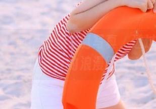 尤果网 - 仙妮全套圣诞写真,透过她的镜头展现节日的浪漫图片.txt