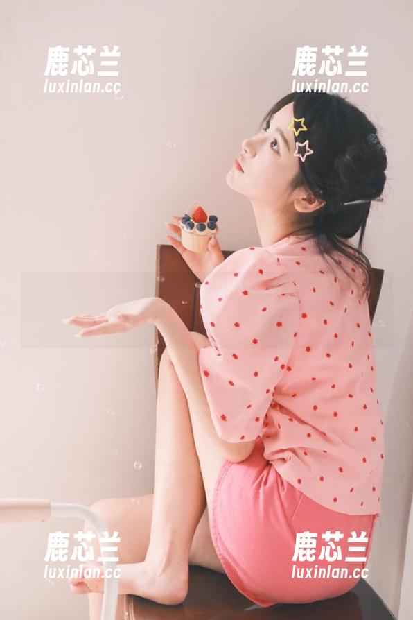 尤果网 - 唐溪若的婚纱定制作品：每张图片都是对爱情的美好诠释.txt