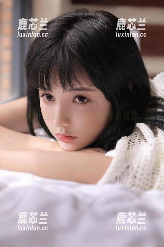 尤果网 - 在线获取夏乔白裙写真资源，打造你的夏日灵感！.txt