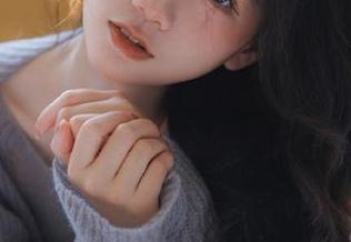 尤果网 - 张之龄最新自拍写真集,全新视角下的她,揭示内心深处的美丽.txt