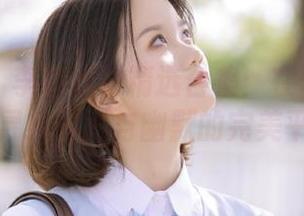 尤果网 - 李焱丝袜精选合集：在丝袜与自嘲之间寻找时尚与幽默的完美平衡.txt