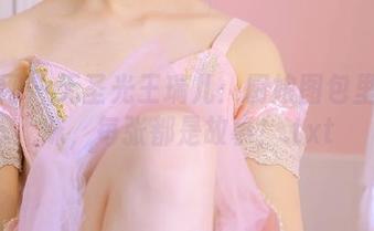 尤果网 - 无圣光王瑞儿：厨娘图包里的美味，每张都是故事！.txt