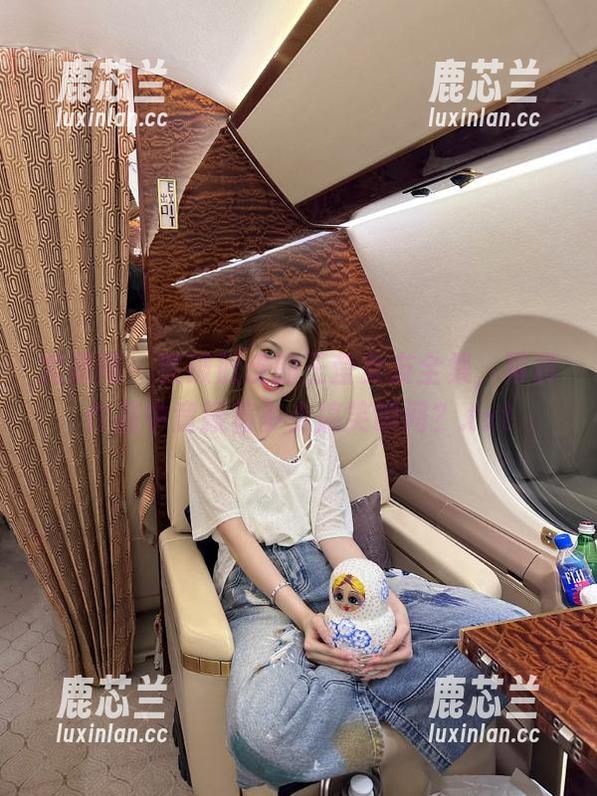 尤果网-王莹 尤果网 - 笑破肚皮的王莹女友全集,写真作品中竟藏着多少搞笑瞬间?.txt