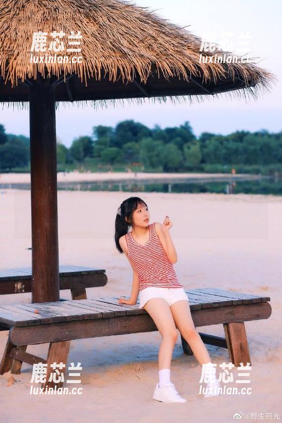 尤果网 - 美脚盛宴：米妮私拍合集，为您呈现绝美诱惑.txt