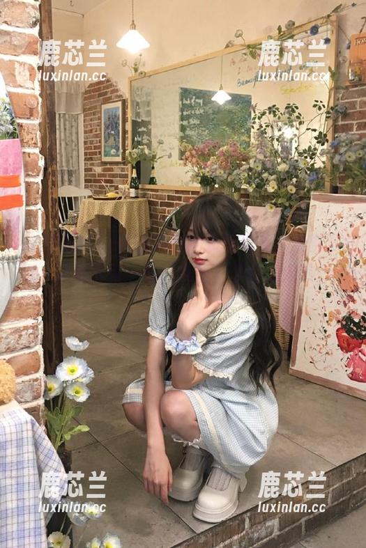 尤蜜荟-Emily尹菲 尤蜜荟 - Emily尹菲泳装写真集,免费下载,记录下每一刻的美丽与夏日的火热!.txt