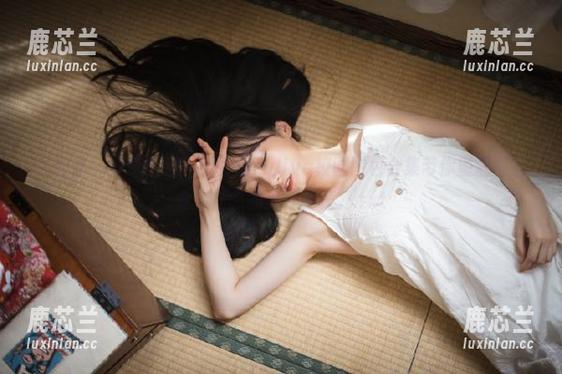 尤蜜荟 - 青葱岁月，严利娅Yuliya校园图包合集带你重温那些令人怀念的美好时光。.txt