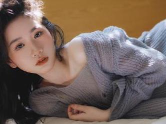 尤蜜荟 - 迷人的张思允Nice毛衣写真作品合集：温暖与风格的完美结合.txt