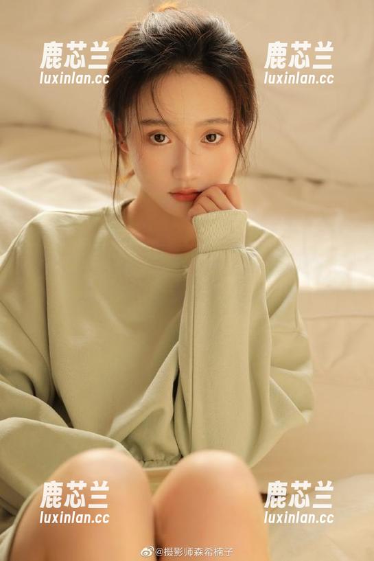 微密圈 - 让徐珺大哥的可爱写真精选带你感受不一样的迷人风情.txt