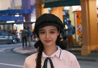 微密圈 - 精选提袜少女校园写真：获取全高清原图，轻松点击下载！.txt