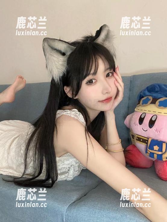 星颜社 - 体验万圣节的异域风情：韩雨馨写真图包大揭秘.txt