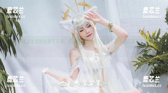 更新！木之本果的长腿写真集，最新图片展现夏日阳光下的无限风情与个性！.txt