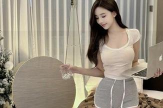 果团网 - 观看莫雅琪在线写真《剧情》：精美原图展现艺术与美感.txt