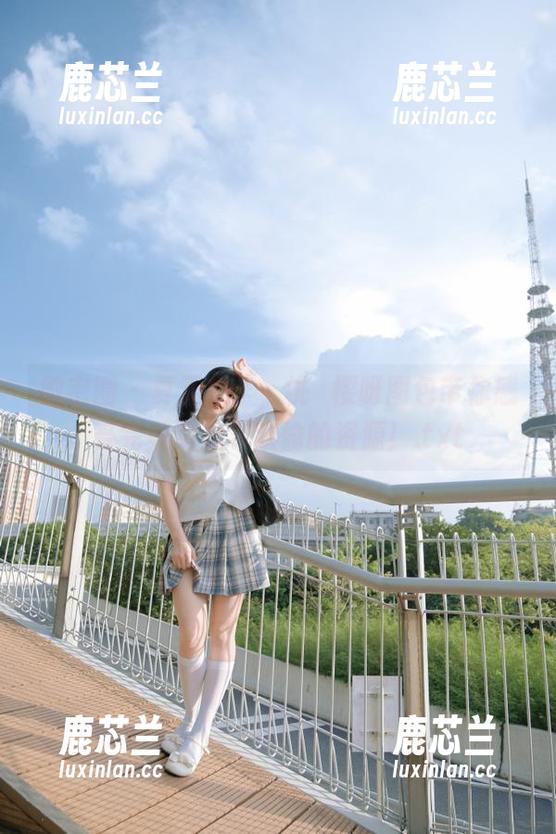 微密圈 - 夏天来了，桃沢樱呀图包带你感受完美阳光与欢愉的资源！.txt