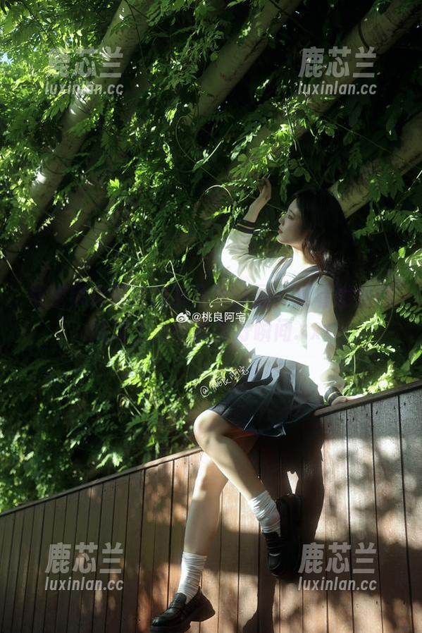 解密桃良阿宅的裤里丝原图，观看她如何捕捉生活中的美好瞬间.txt