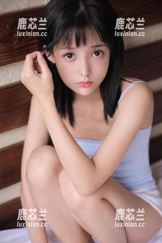 梦丝女神-玥玥 梦丝女神 - 玥玥油亮作品在线追踪:不容错过的每一次艺术之旅.txt