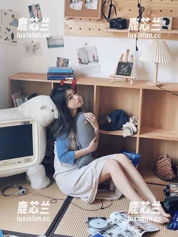 森萝财团-小奶糕Milky 森萝财团 - 最新发布!小奶糕Milky短裙写真集中的魅力与故事.txt