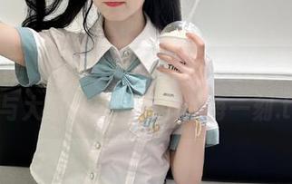 森萝财团 - 小奶糕Milky的短裙梦幻之旅：与大家分享图集中的每一刻.txt