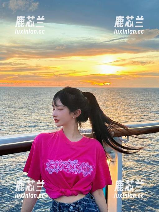 森萝财团“晴涩-18E4K”图片合集：没有完美，只有真实与笑声.txt