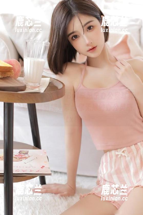 模范学院 - 解锁SiByl李思宁办公室写真作品的下载链接，带给你无尽的办公灵感.txt