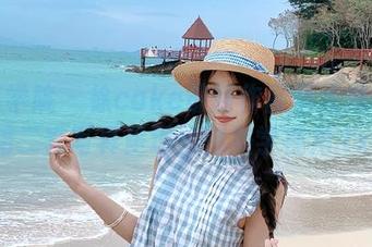 模范学院 - 徐cake最新作品集大揭秘：第二套写真呈现独特美学视角.txt