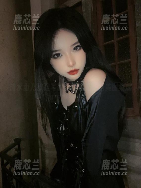 清水由乃裸足写真合集曝光，绝美图集展现无限魅力.txt