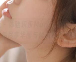 爱蜜社 - 体验乐乐Mango的旗袍写真集，下载后尽享华丽与优雅的双重魅力.txt