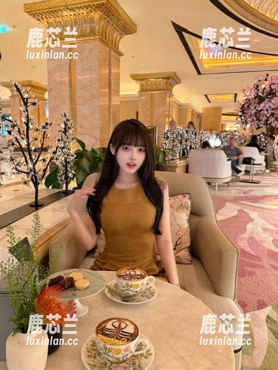 爱蜜社-兜豆靓Youlina 爱蜜社 - “兜豆靓Youlina”女孩写真大全,尽览原图合集中的灵魂与活力.txt