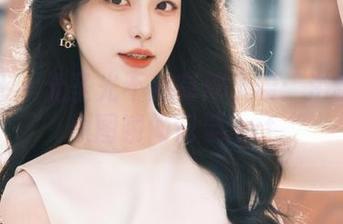 爱蜜社 - 无圣光不如有周于希：浴缸里的原图瞬间记录.txt