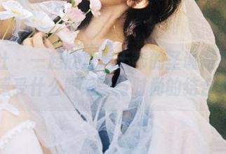 爱蜜社 - 一起欣赏周于希的圣诞写真分享，感受什么叫绝美与时尚的结合.txt