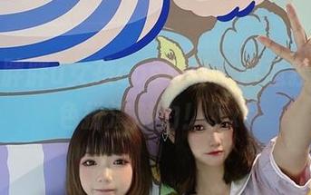 高清王胖胖u女孩cos写真,邂逅独特的角色扮演魅力!.txt