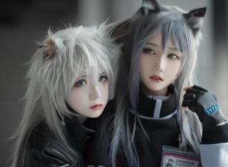 疯猫ss新作发布：不容错过的皮衣写真最新图片欣赏！.txt