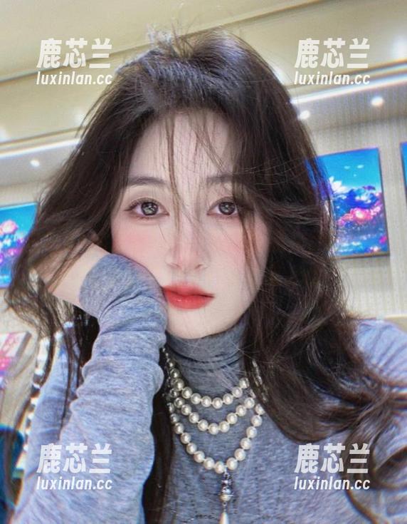 白银81的夏日写意：精选作品集，带你领略清新与热情并存的美.txt