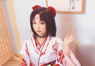神乐坂真冬绝对企画:樱桃少女写真集分享,带你领略少女心的绽放.txt
