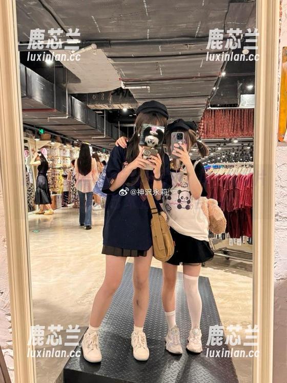 独家定制神沢永莉白丝写真，每一幅图片都是美与艺术的完美结合.txt