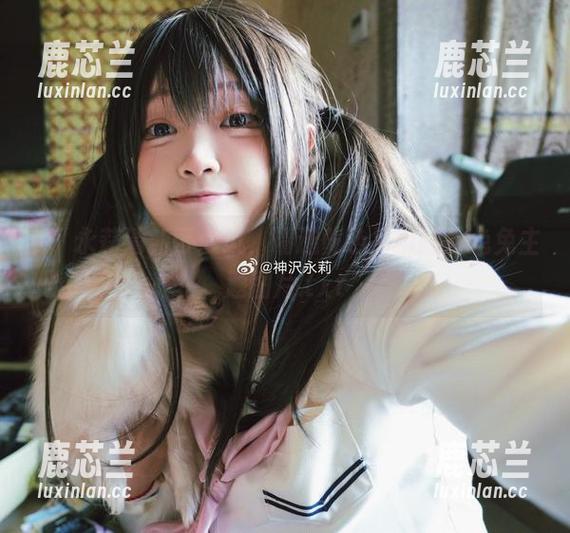 神沢永莉清新可爱风，精选黄色吊带睡衣兔兔主题图片.txt