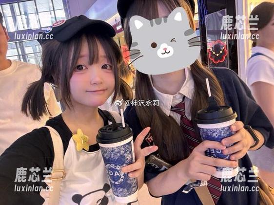 神沢永莉 在阳光与树影间:神沢永莉户外写真图库精选,感受生活的自然之美.txt