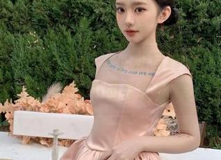 秀人网 - Egg尤妮丝学姐写真作品资源大放送，感受不同寻常的美.txt