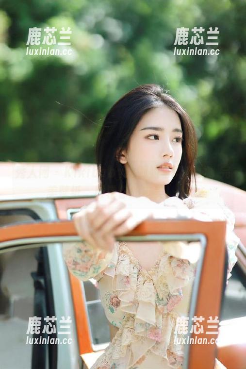 秀人网-Kikibaby 秀人网 - Kikibaby的御姐写真美学,完美壁纸,颠覆你的审美!.txt