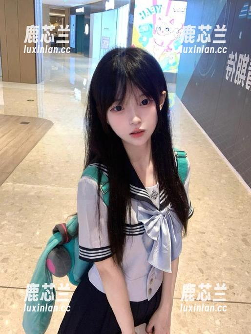 秀人网 - 探索噜噜妞儿的校服写真照片，获取免费资源，重温校园的美好记忆！.txt