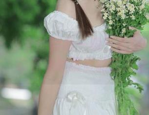 秀人网 - 少女的回眸一瞬:夏旖诺写真作品合集,带你领略摄影的艺术之美.txt