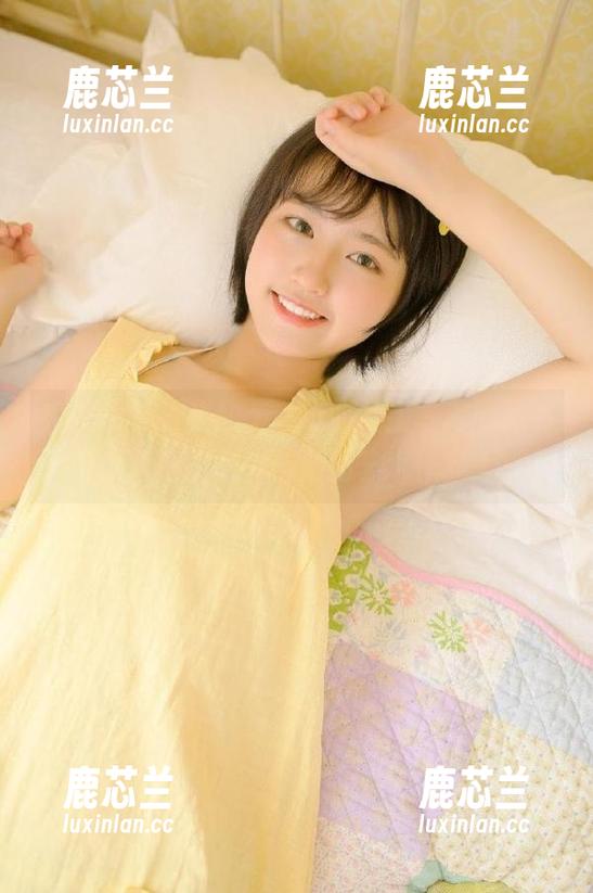 秀人网 - 夏晓Maggy的私房写真：秘书身份背后的故事与她的艺术作品.txt