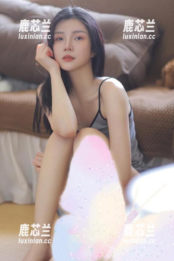 秀人网 - 娜比短裤写真，带你领略夏日清凉的图包风情.txt
