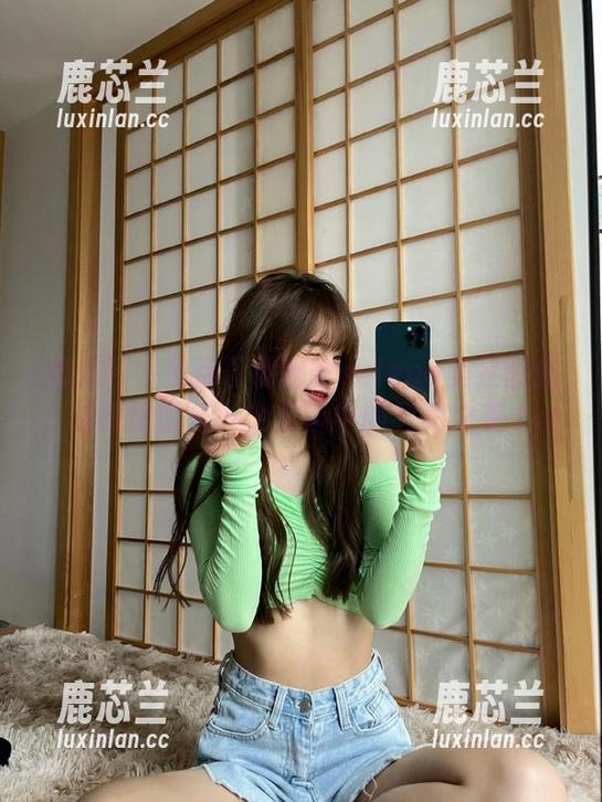 秀人网-娜露selena 秀人网 - 免费下载娜露selena美足图集,感受她的每一个足迹中的灵动之美.txt