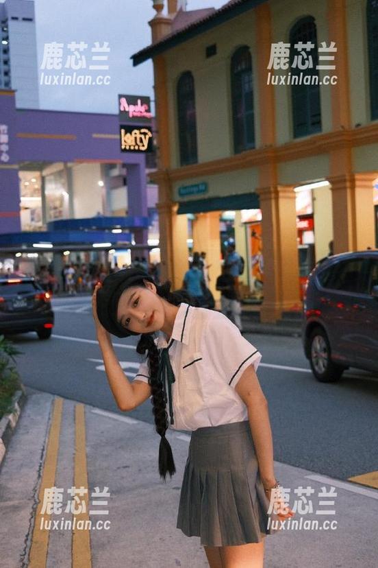 秀人网-安然儿 秀人网 - 让人心动的安然儿连体衣写真:原图和套图的完美融合.txt