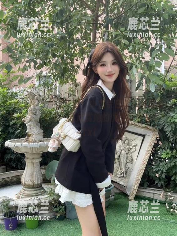 秀人网 - 精美无限！小尤奈白衬衫写真福利图片，快来一起欣赏她的优雅与魅力吧！.txt