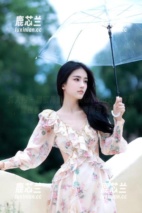 秀人网-小泡芙winna 秀人网 - 甜蜜高清小泡芙winna女友作品,展现多姿多彩的生活瞬间与灵感.txt